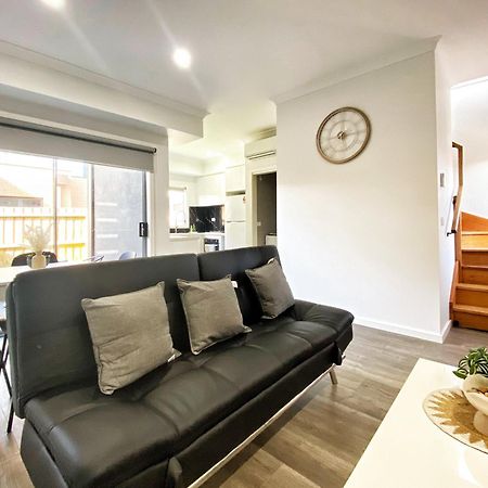 Quiet Cozy Townhouse 6 Mins To Airport And Shoping Mail Villa Melbourne Exterior photo